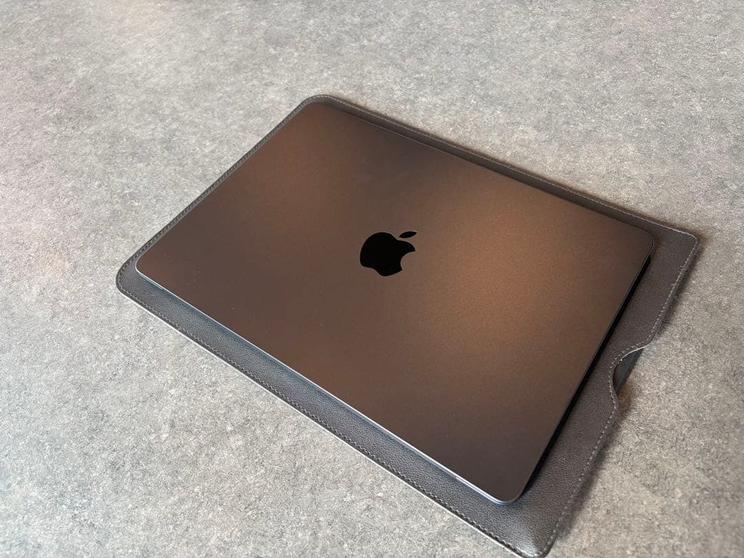 MacBook Air m2 本体　ミッドナイト　メモリ8GB 512GB