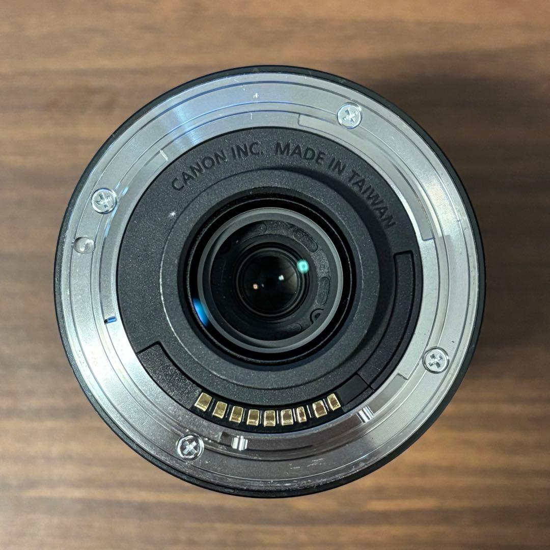 Canon EOS KissMミラーレス一眼カメラ