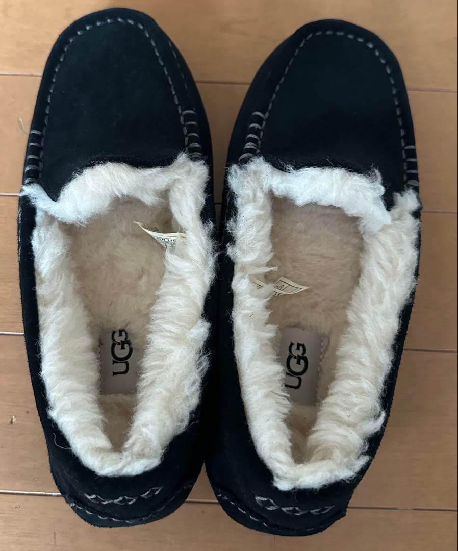 UGG 黒 スエード モカシン 23cm