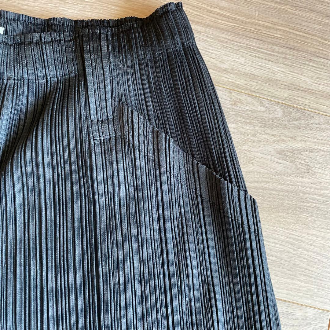 イッセイミヤケ　PLEATS PLEASE ブラック ガウチョパンツ　サイズ3