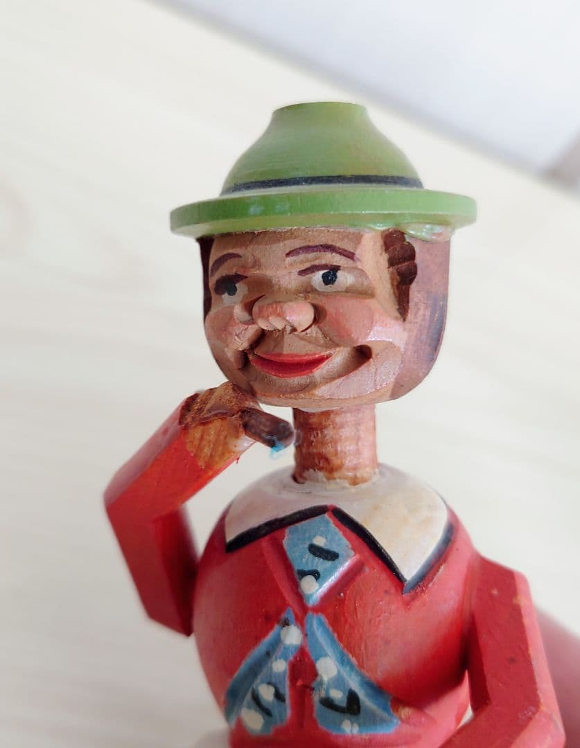 アンティーク　木彫り　人形からくり ボトルストッパー　4個