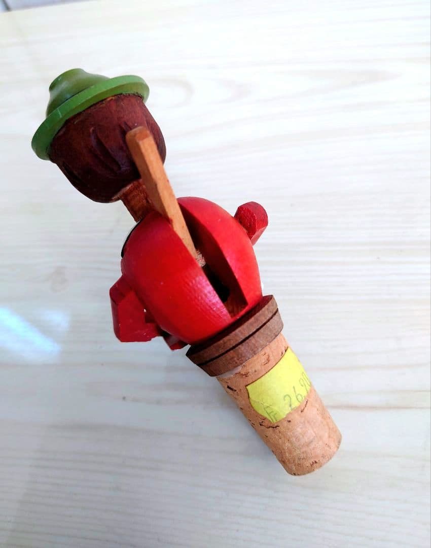 アンティーク　木彫り　人形からくり ボトルストッパー　4個