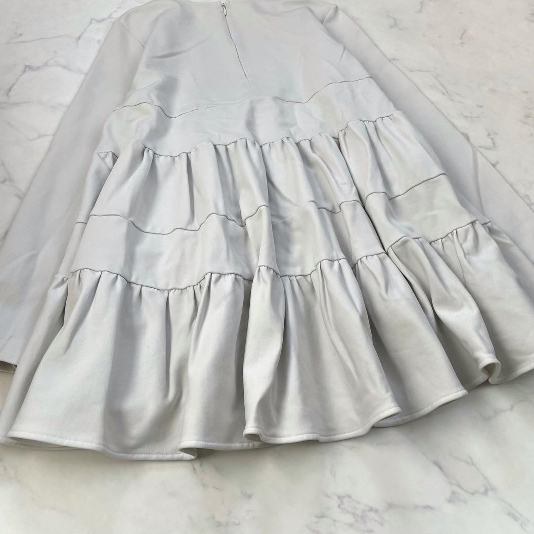 美品　ヨリ yori ぬくぬくティアードフリルブラウス　ヘム　ライトグレー