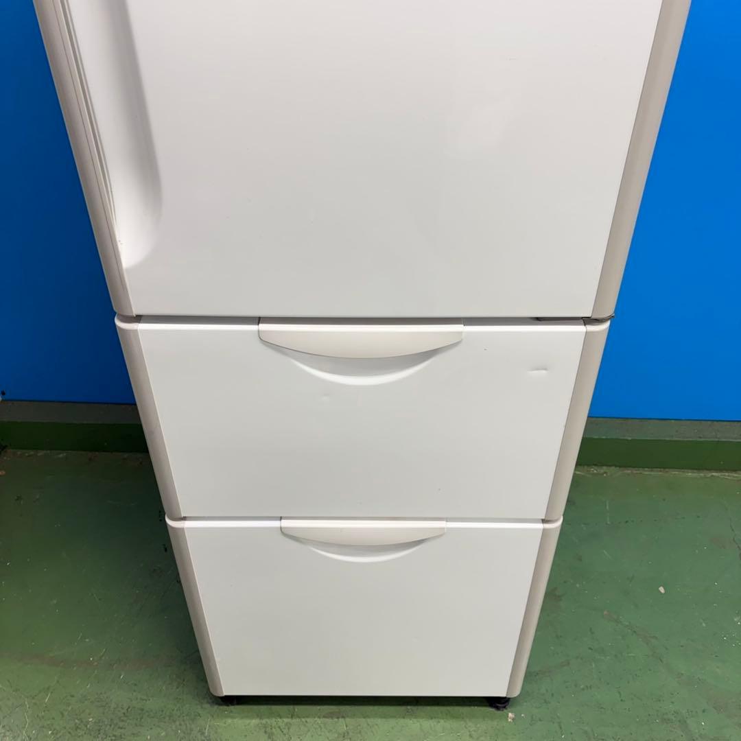 703 日立　中型冷蔵庫　小型　一人暮らし　右開き　200L強　小型　一人暮らし