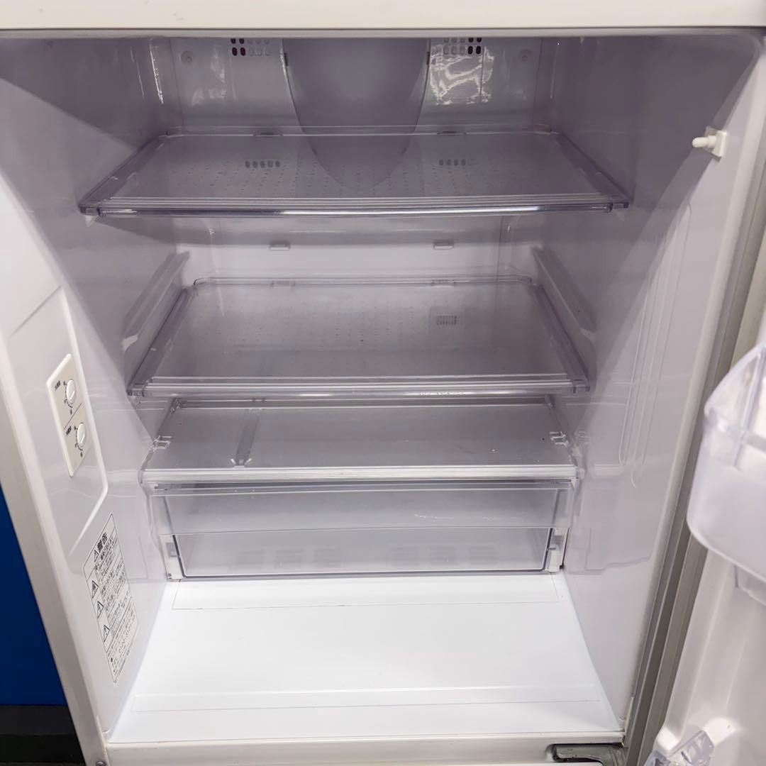 703 日立　中型冷蔵庫　小型　一人暮らし　右開き　200L強　小型　一人暮らし