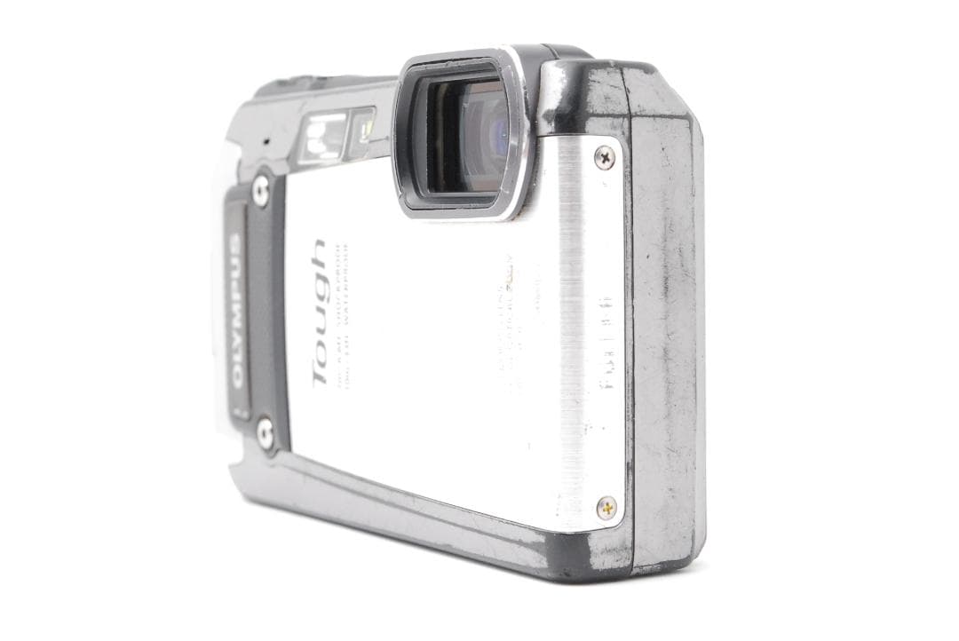 【完動品】OLYMPUS Tough TG-820　防水　耐衝撃　コンデジ