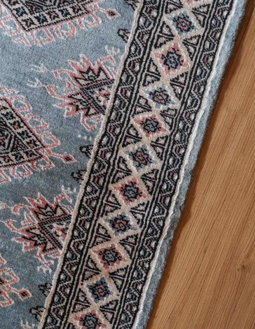 パキスタン手織り絨毯 144×92cm トライバルラグ