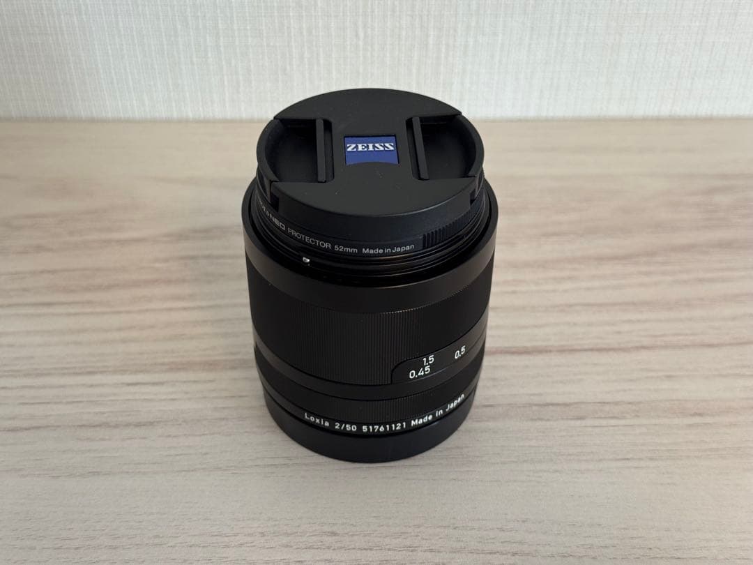 Zeiss Loxia 2/50 E-mount レンズ