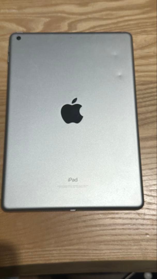 電池良好95% Apple iPad 第6世代 本体　32GB Wi-Fi