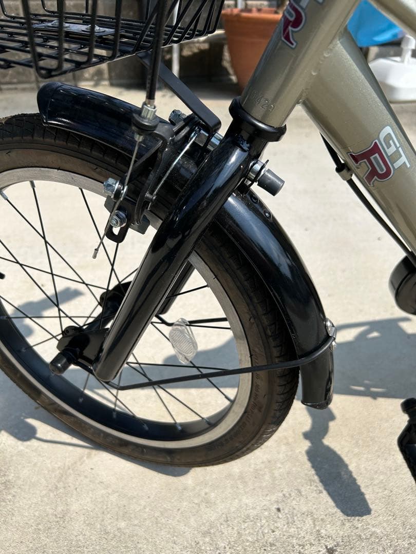 子供用自転車　18インチシルバー　 大阪　引き取り限定