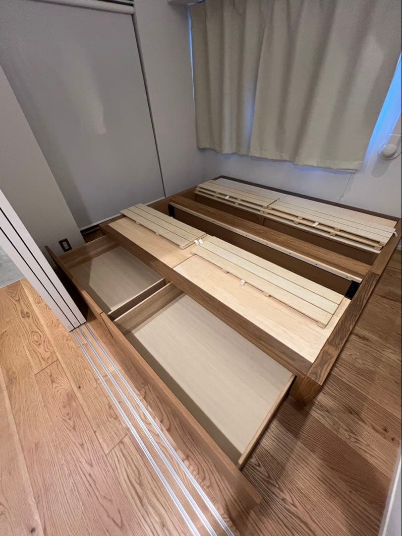 無印良品　スモールサイズ　オーク　収納付きベッド　①