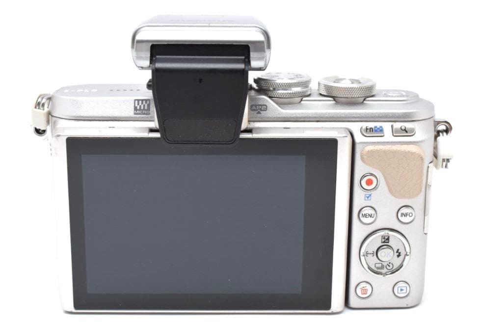 手ぶれ補正✨ OLYMPUS PEN E-PL8 レンズキット ミラーレス 一眼