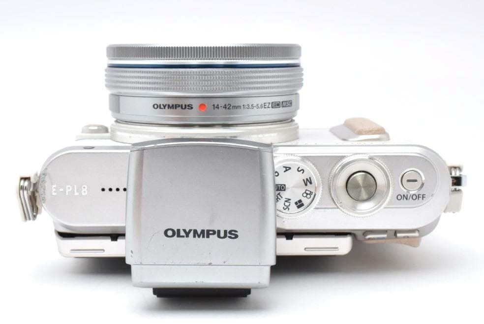 手ぶれ補正✨ OLYMPUS PEN E-PL8 レンズキット ミラーレス 一眼