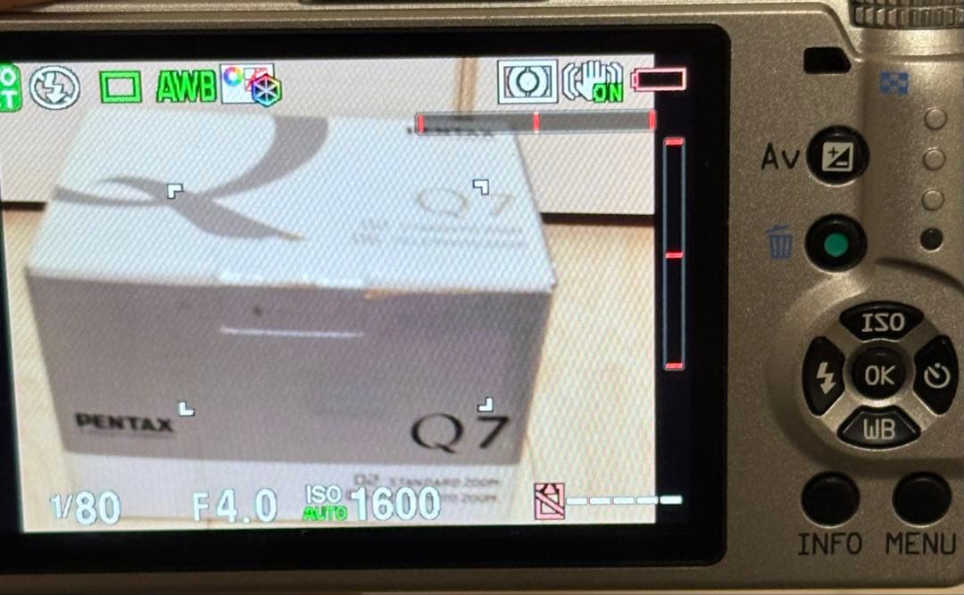 か*き様 【美品】PENTAX Q7 ミラーレスカメラ レンズ2本付き