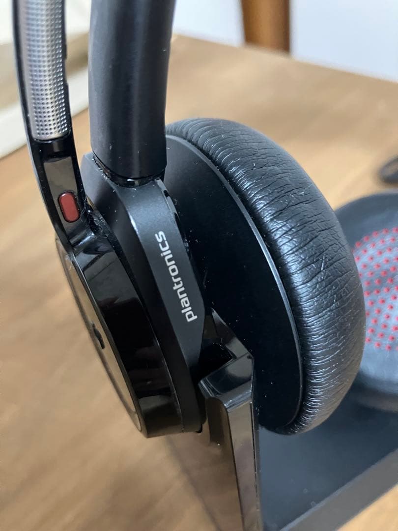 Plantronics Voyager Focusワイヤレスヘッドホン ブラック