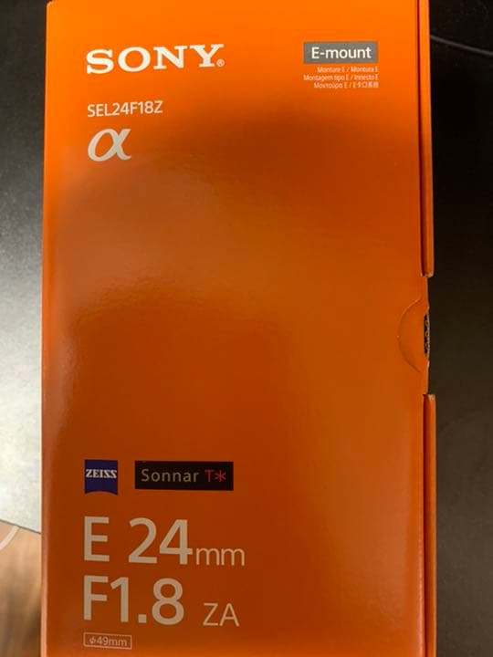 デジタル一眼カメラ“α”[Eマウント]用レンズ SEL24F18Z)