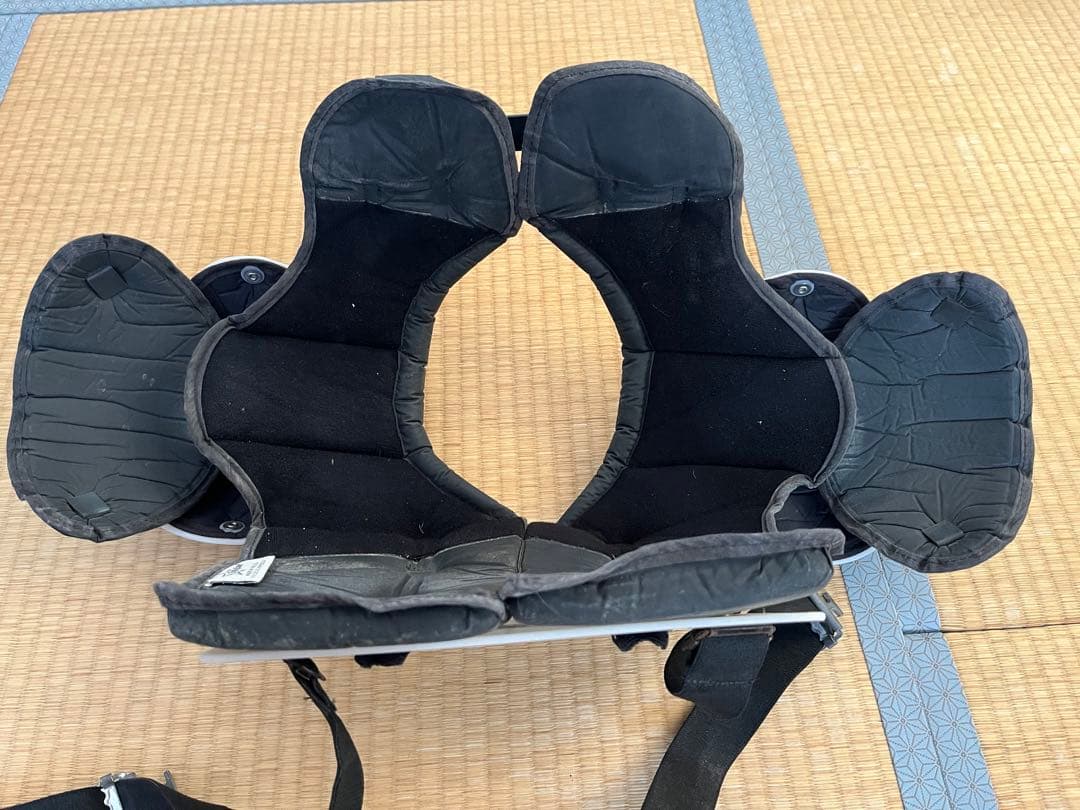 DOUGLAS ショルダーパッド ホワイト QBK XS