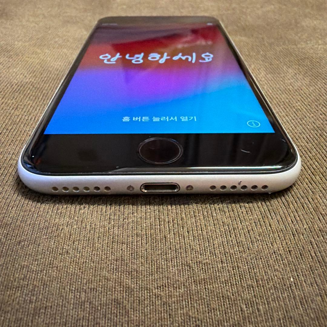 iPhone SE 第2世代 64GB 白 SIMフリー（箱付属品付き）