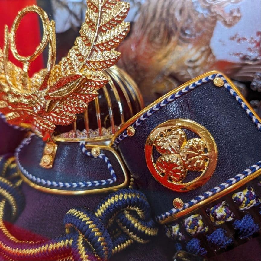 五月人形 兜飾り アクリルケース 徳川家康 虎 彫金 黒 シンプル 子どもの日