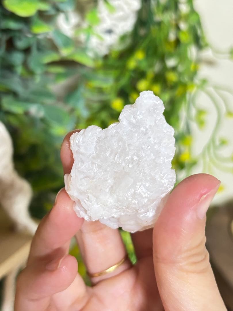 カルサイト　高級　めちゃ薄ピンク　かわいい　レア