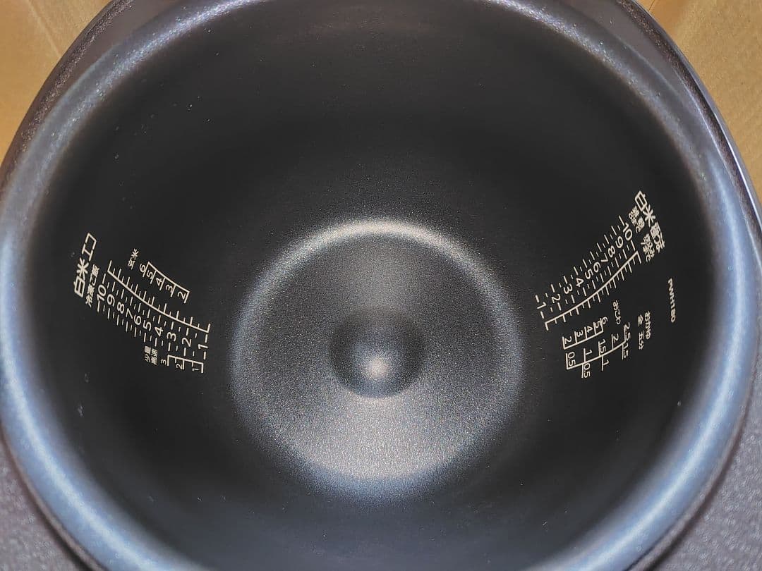 タイガー IH炊飯器 1升炊き JPW-D180T 遠赤黒厚窯 　保証書付き