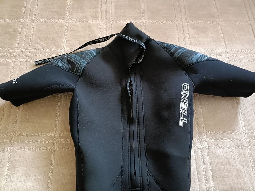 O'Neill Superfreak 3:2 ウェットスーツ ブラック