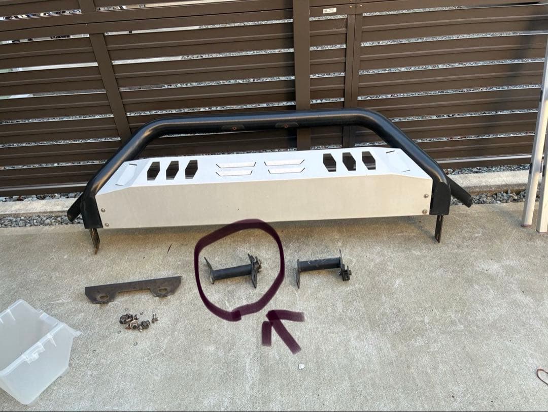 なあゆた　三菱　デリカD5 後期用GOKUBUTO-R ジャンク扱い