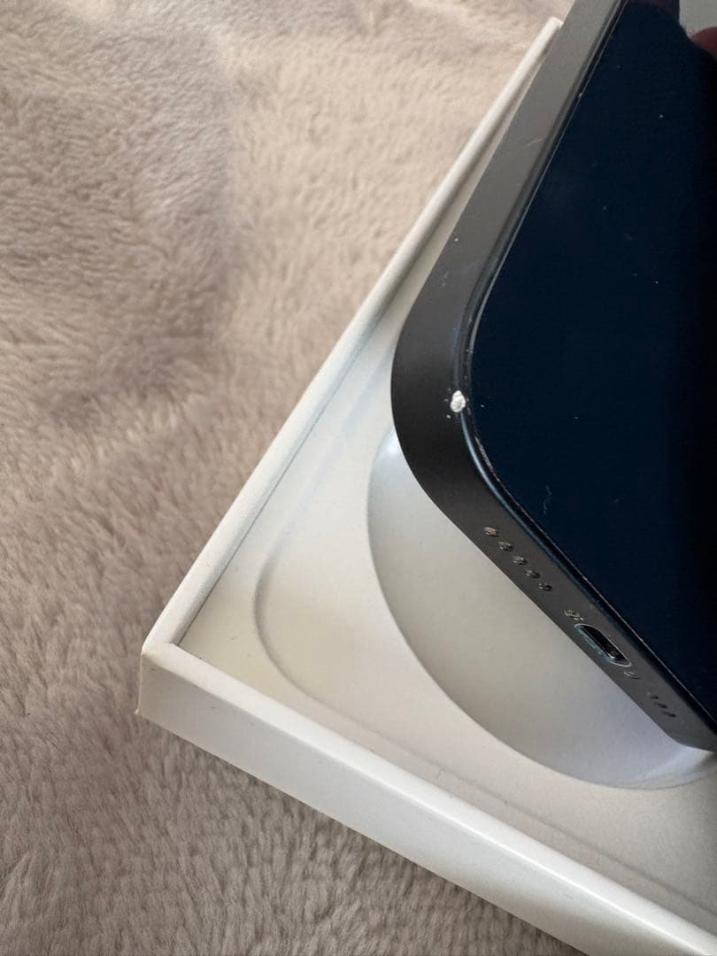 iPhone 13 本体 SIMフリー バッテリー75％ 箱あり