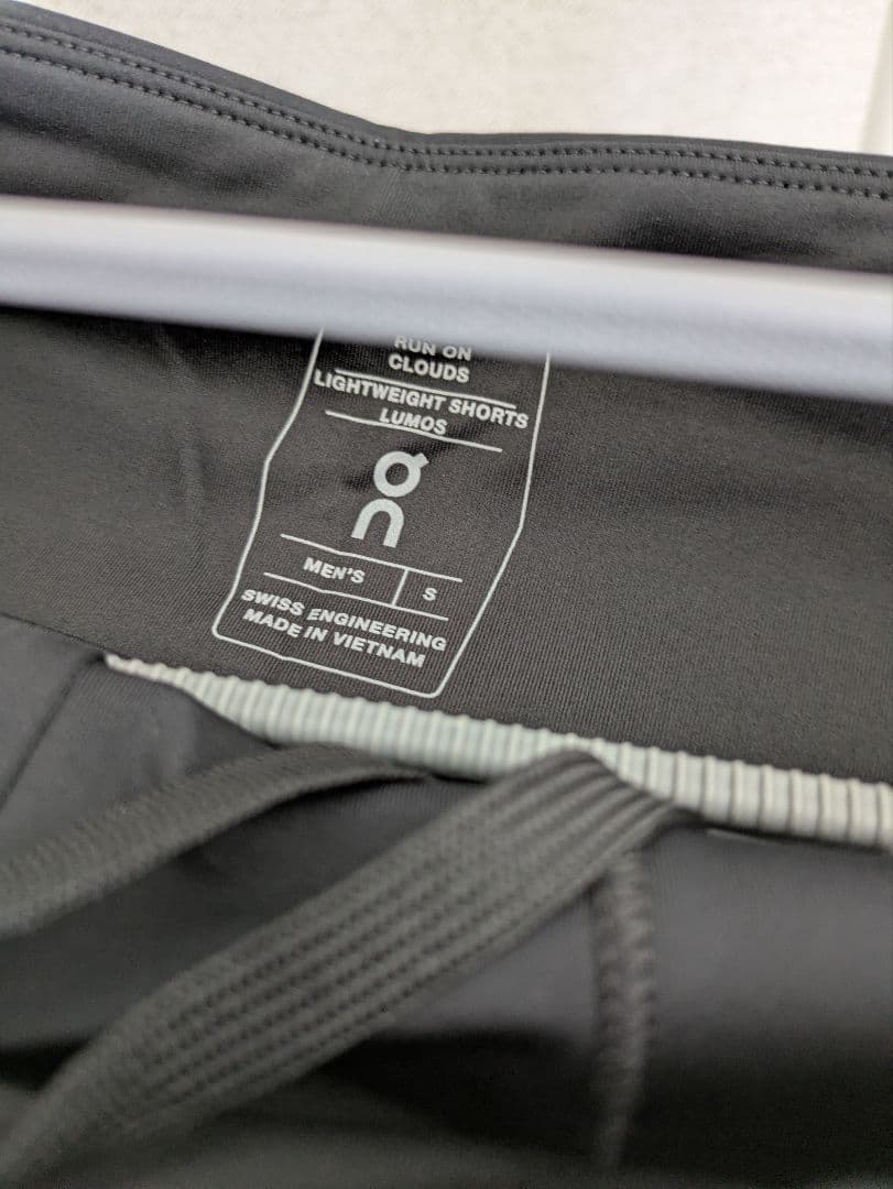 ON RUNNING PERFORMANCE-T LUMOS ジャージ上下セット