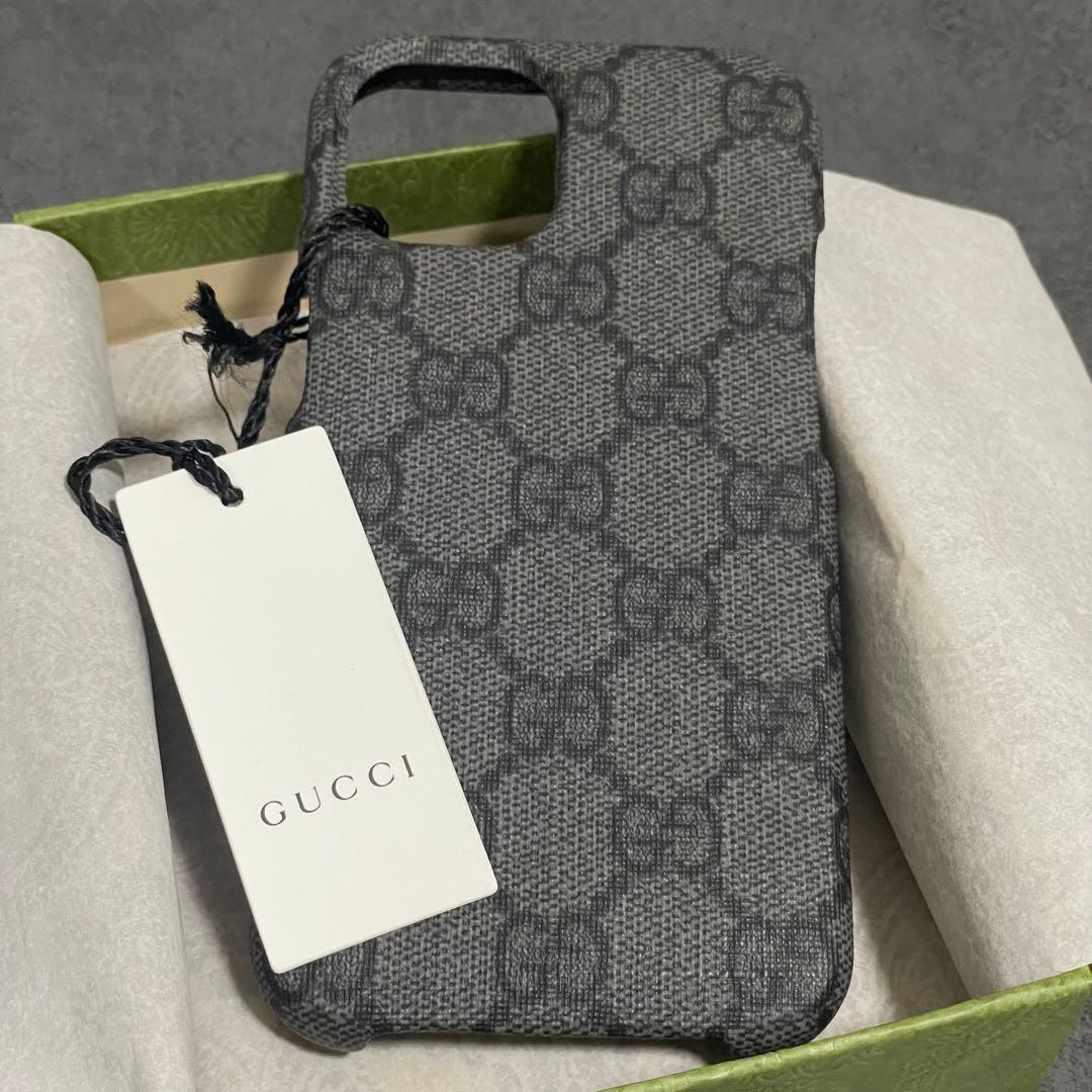 【新品未使用】 GUCCI iPhone15 スマホケース 携帯ケース