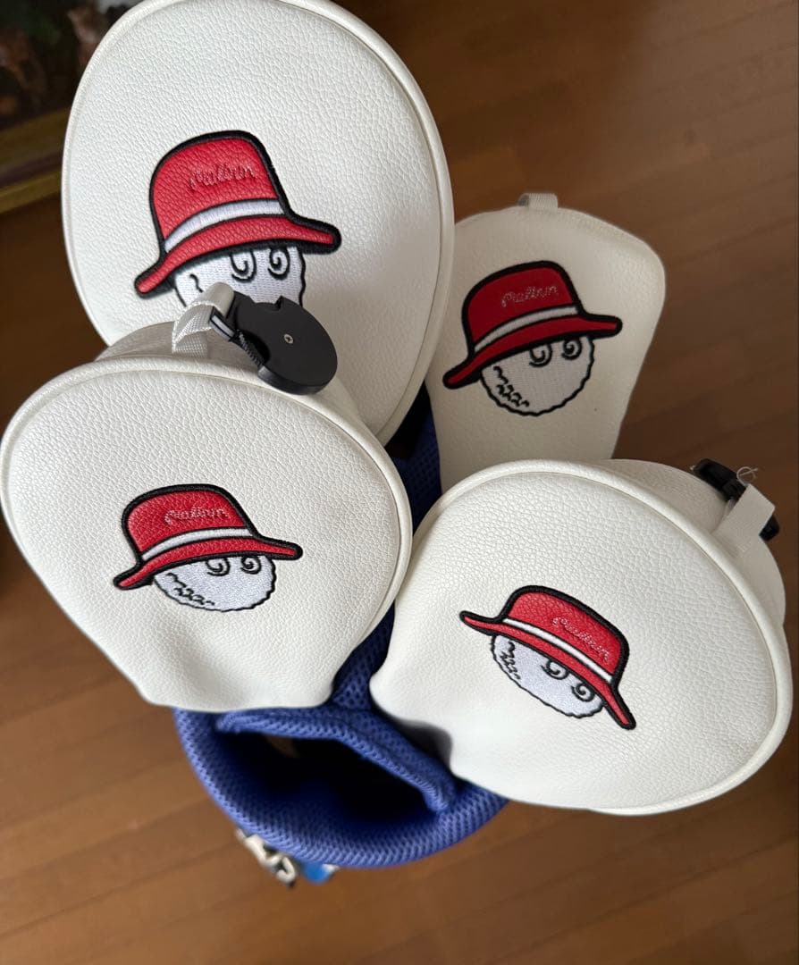 ロサーセン・スタンド付きキャディバッグとマルボンヘッドカバー付き