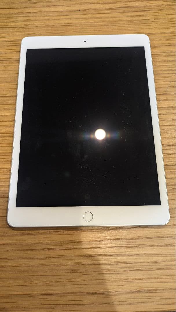 iPad 第7世代 32GB Wi-Fiモデル シルバー