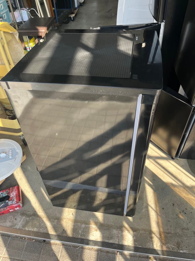 アイリスオーヤマ IUSD-6B-B 2025年製冷凍庫　60ℓ T