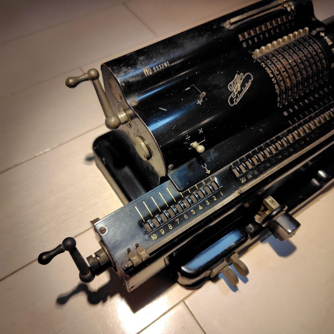 Tiger 機械式計算機（Tiger Calculator）