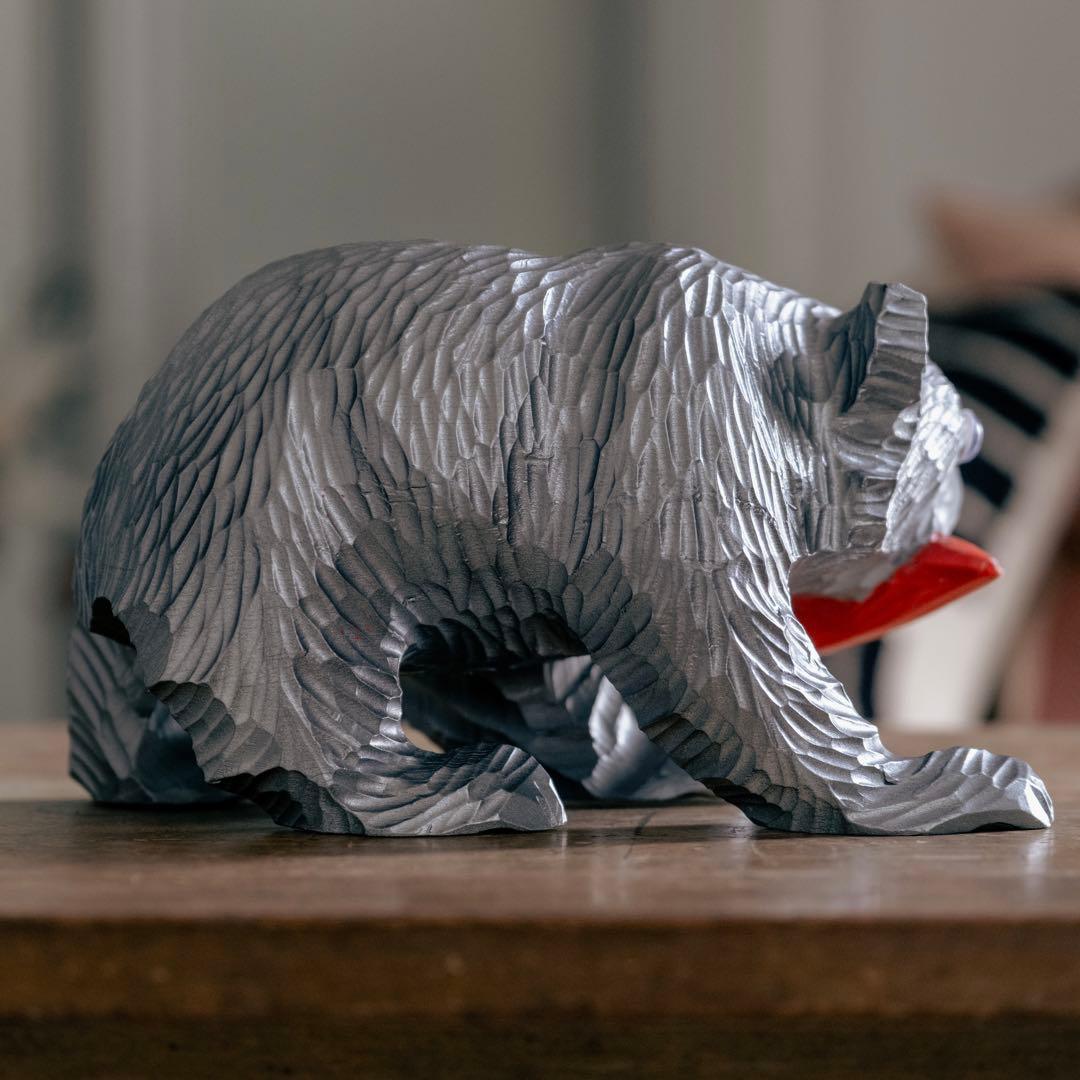 熊の置物 現代アート