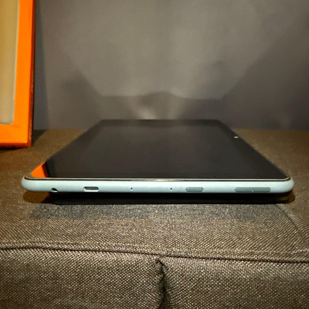 Fire HD 10 Plus (第11世代) キーボード付き