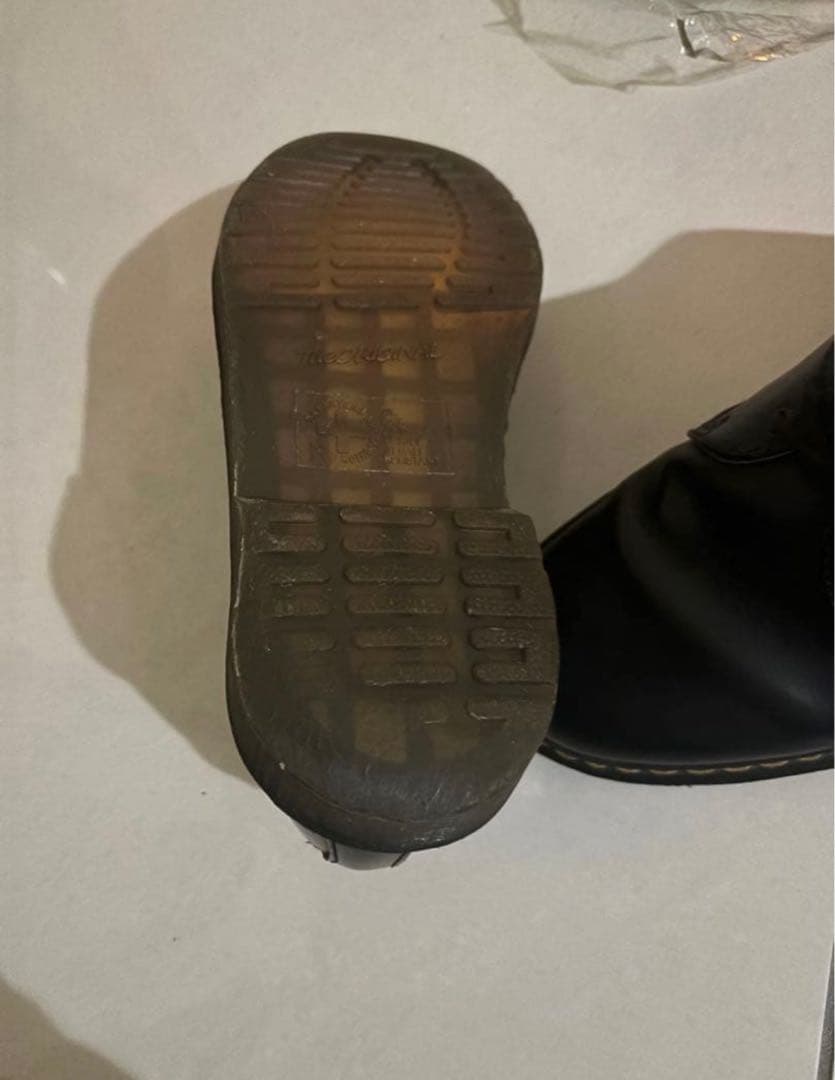 Dr. Martens 3ホールUK9