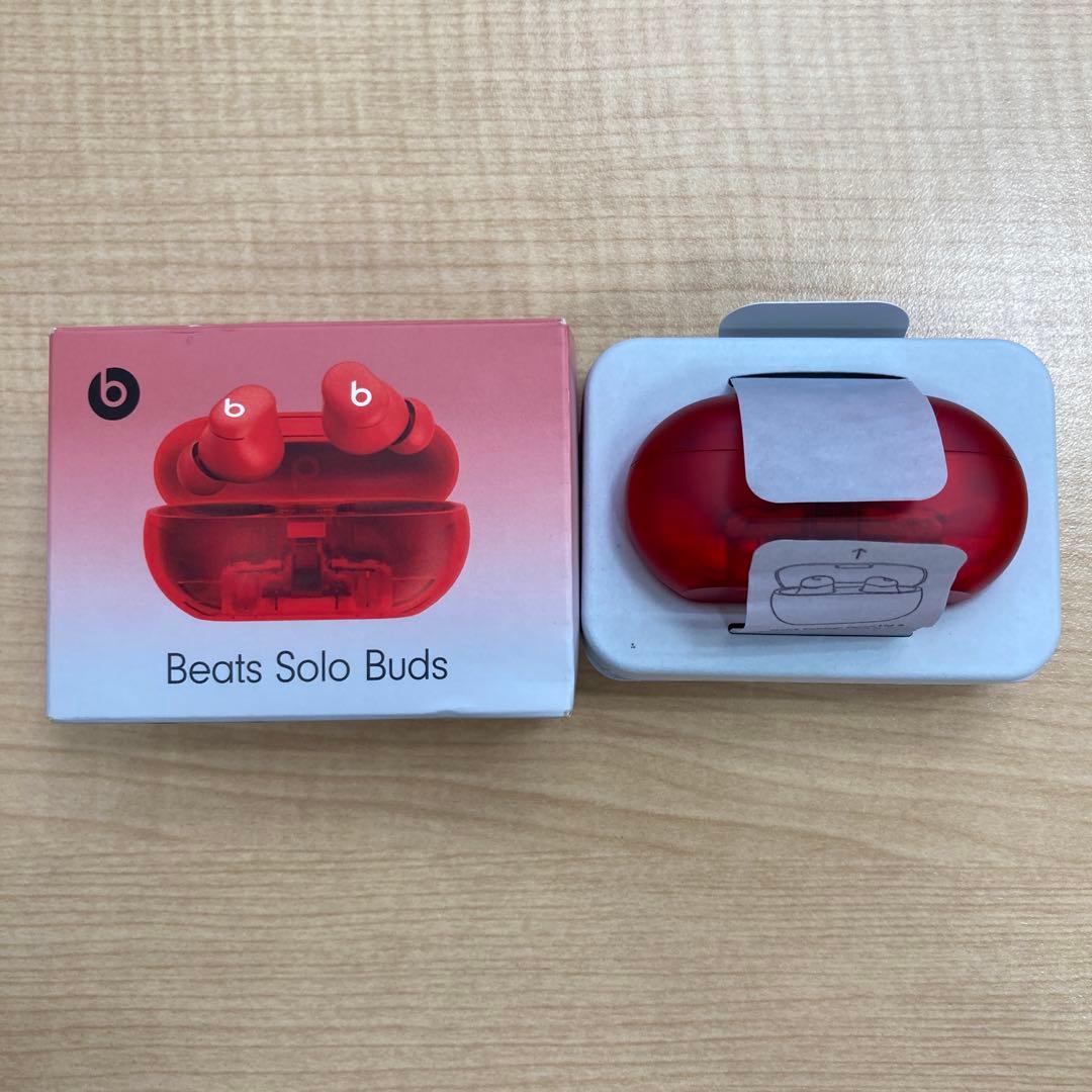 Beats Solo Buds トランスペアレントレッド