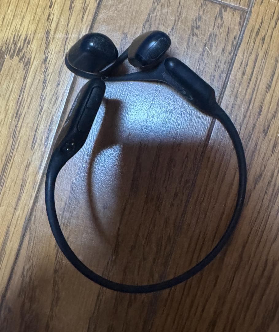 SHOKZ OPENRUN PRO 骨伝導イヤホン 中古品