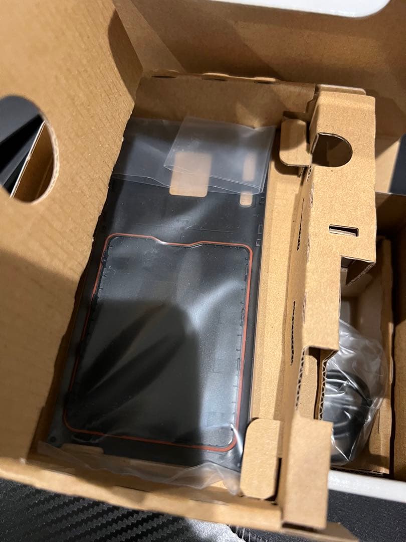 新品ドコモ　スマートフォン　Panasonic ELUGA P-07D