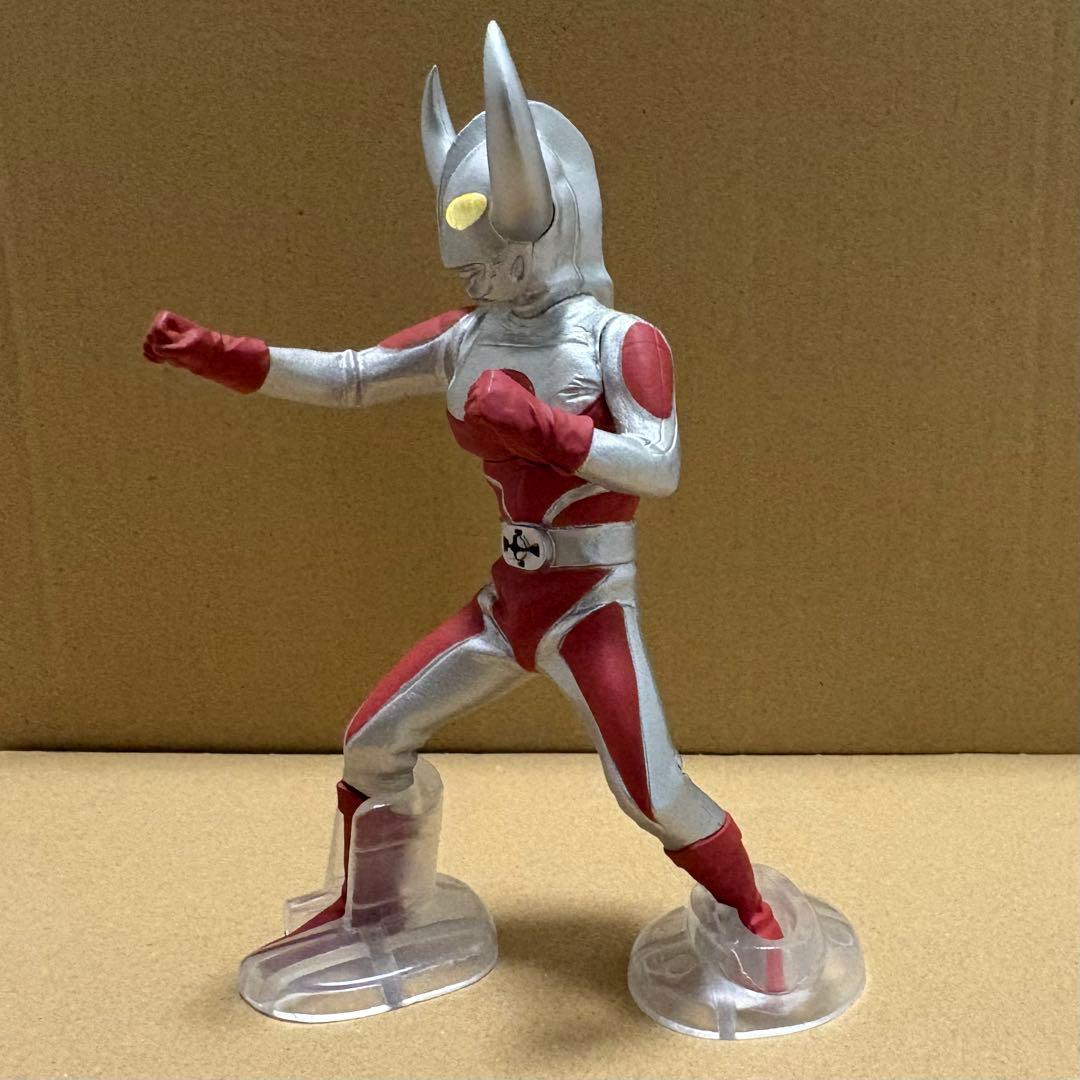 アルティメットルミナス　 ウルトラの父 フィギュア