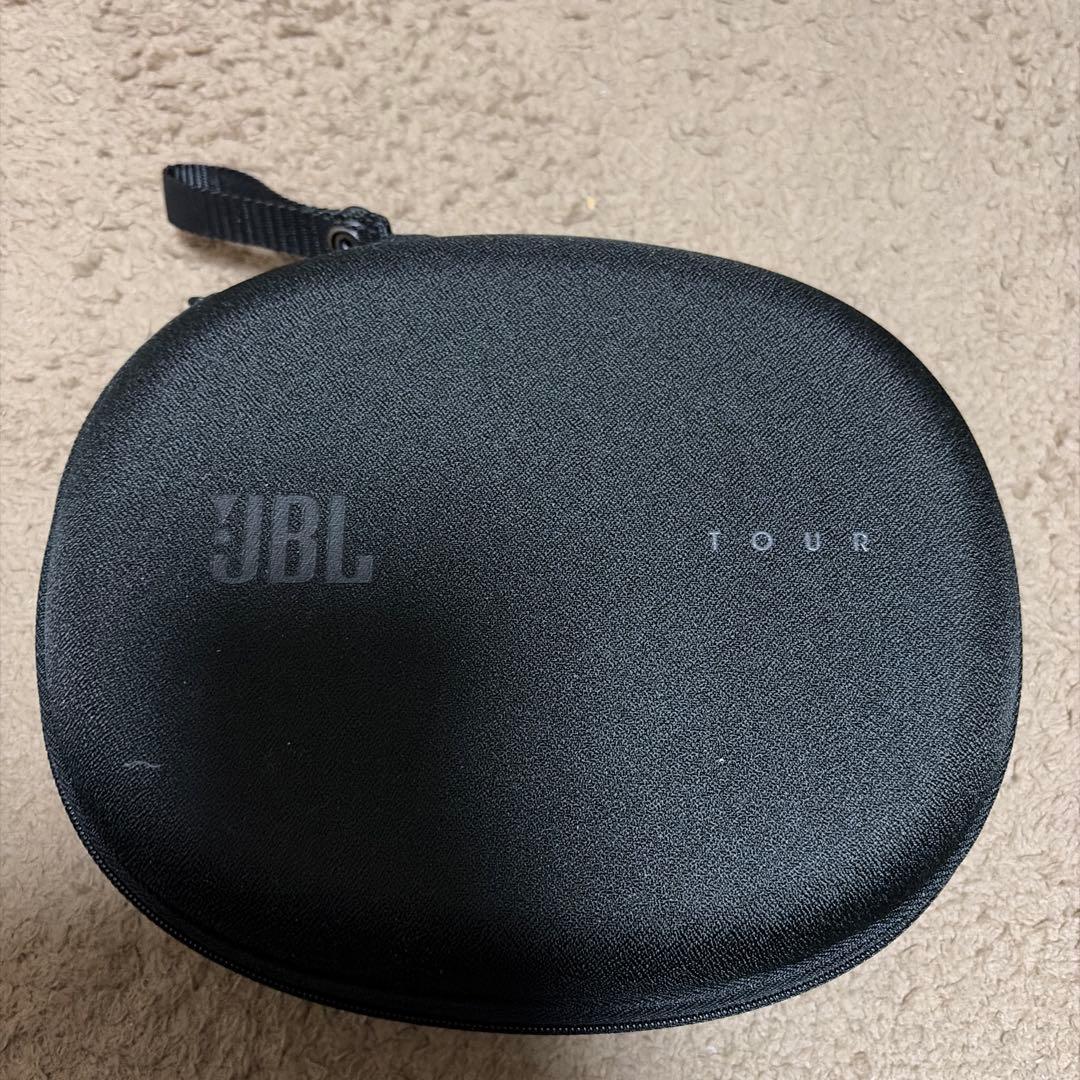 JBL TOUR ONE M2 使用感あり