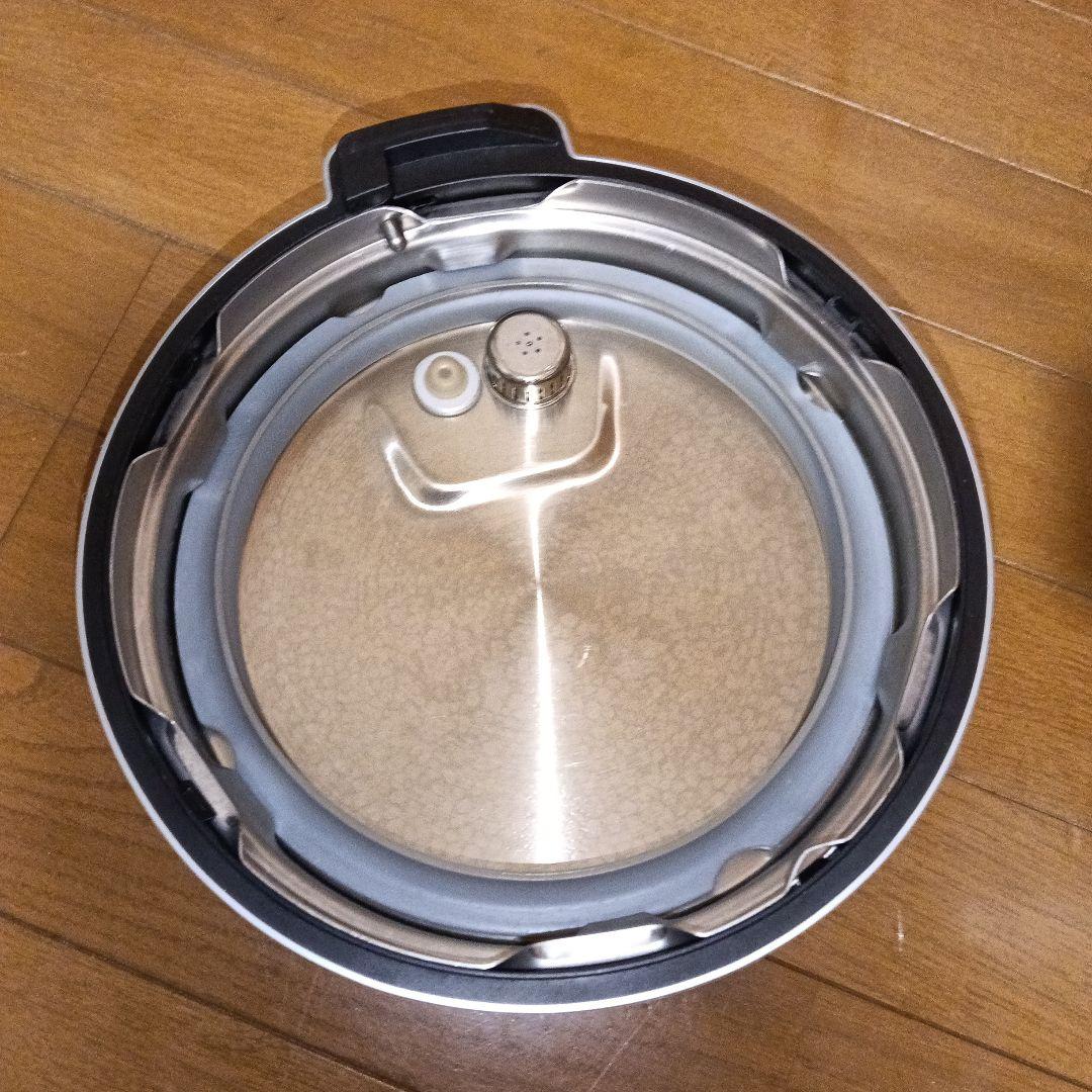 TOSHIBA 電気圧力鍋 RCP-30R2023年製