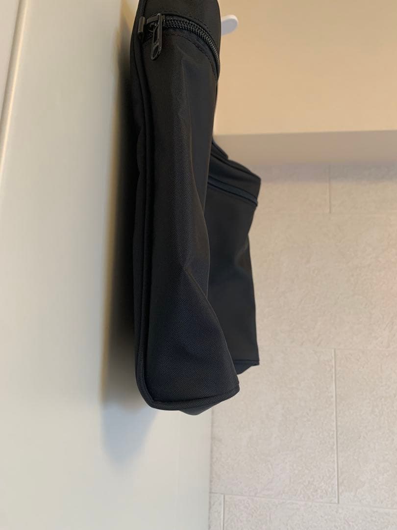 ナイロン製 ブラック ジッパーバッグ