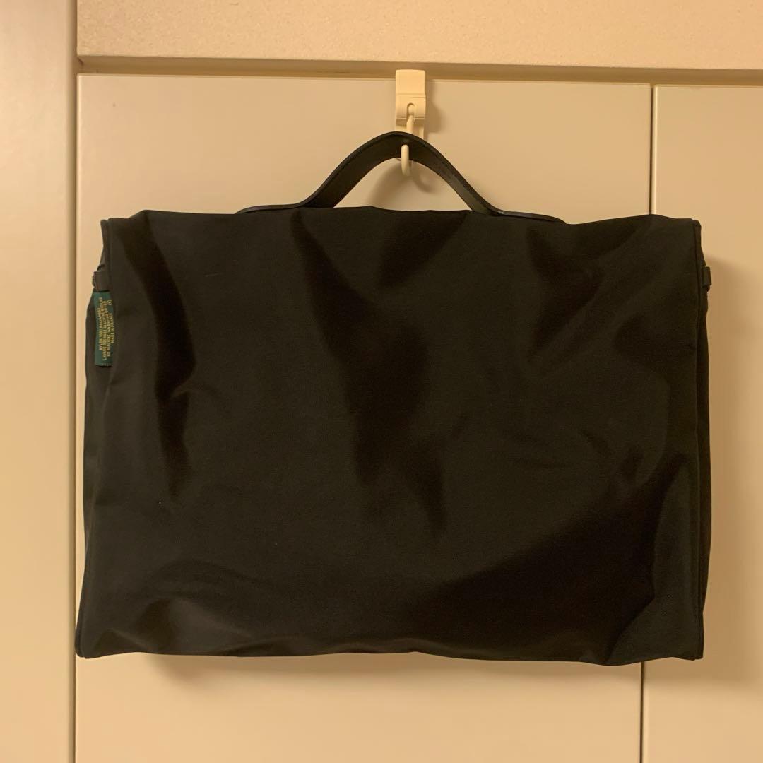 ナイロン製 ブラック ジッパーバッグ