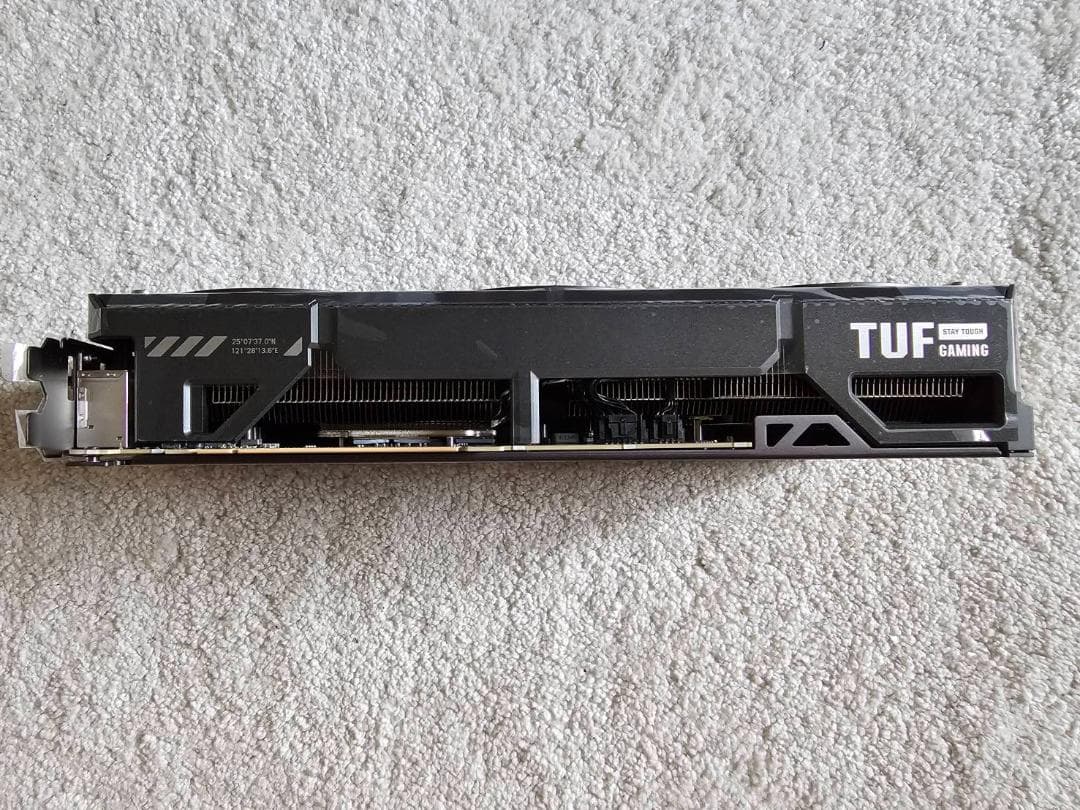 ASUS TUFGAMING GEFORCE RTX5070 グラフィックボード