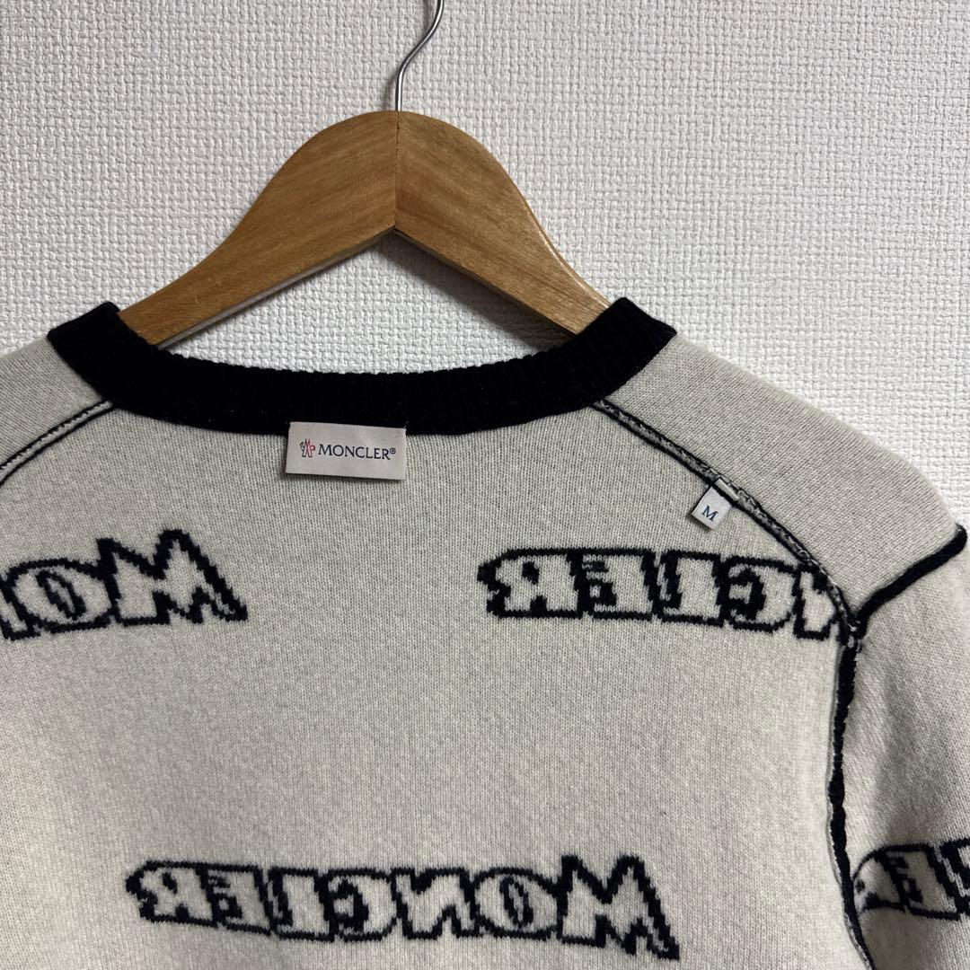 【人気】MONCLER ブラック ニットセーター ロゴ入り　黒　mサイズ