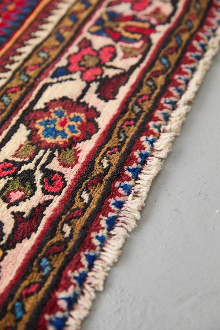 ヴィンテージラグ　ペルシャ絨毯　トライバルラグ（157×105cm）赤　青　黃