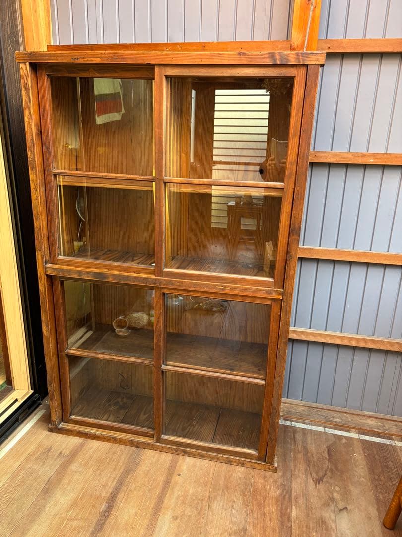 日本の古家具 ゆらガラス 戸棚 飾り棚 コレクションケース 本棚 古道具