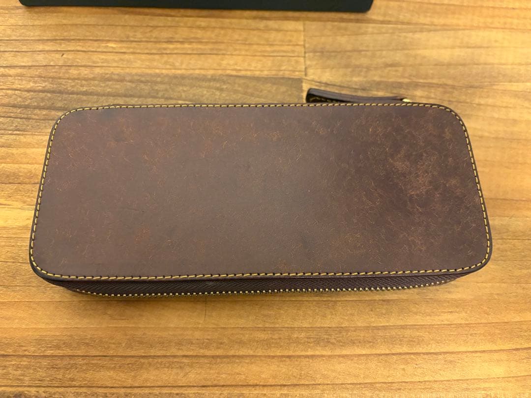 バハギア ペンケース ブラウン